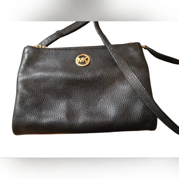 Michael Kors Fulton Crossbody Pebbled Black Leather Bag - FLAWED See Description - Picture 3 of 14